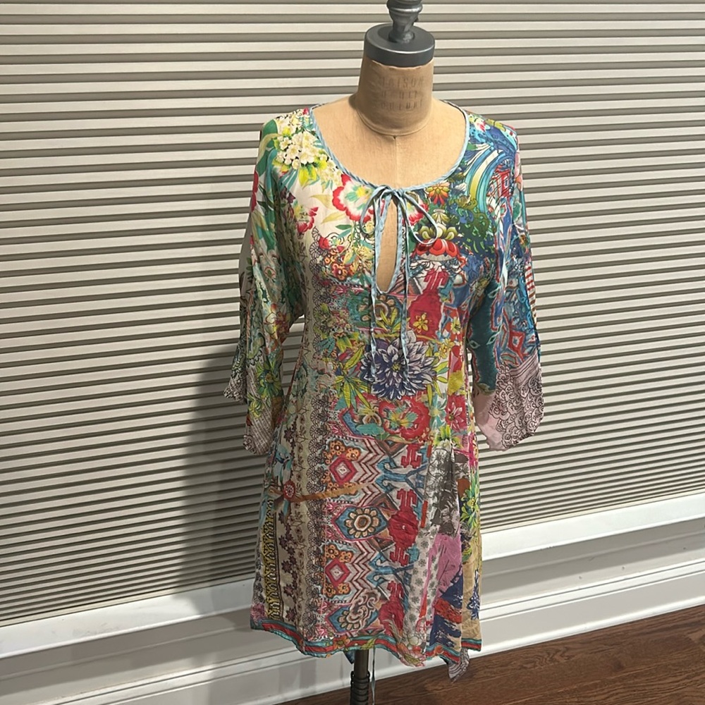 Johnny Was rayon top. Size large blue